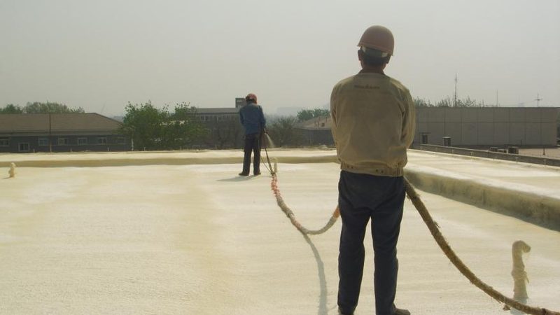 自粘防水卷材与热熔法：两种施工技术的差异解析